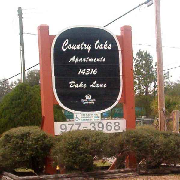COUNTRY OAKS APARTMENTS