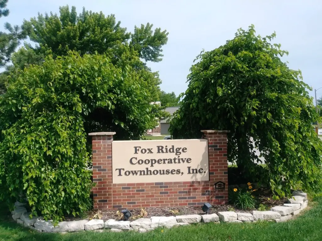 FOX RIDGE TOWNHOUSES III