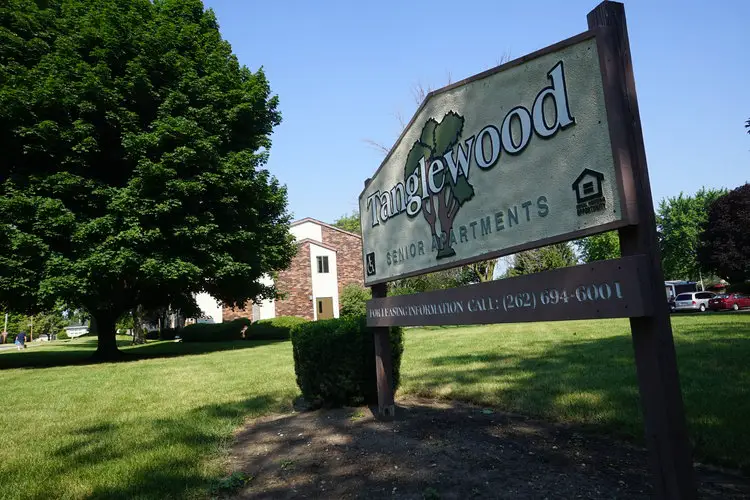 TANGLEWOOD APARTMENTS