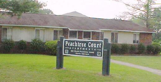 PEACHTREE COURT APARTMENTS
