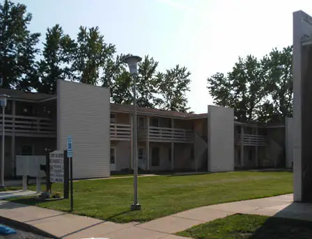 COUNTRYVIEW APARTMENTS