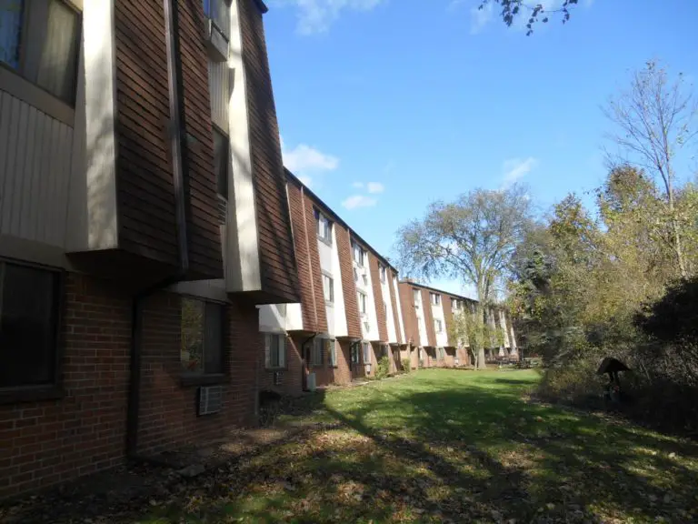 PINERY PARK APARTMENTS