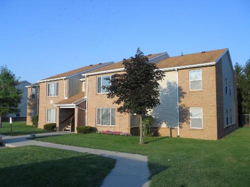 SPRINGBROOK COMMONS APARTMENTS