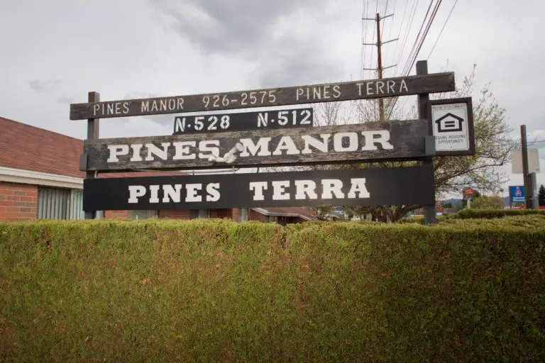 PINES TERRA / PINES MANOR APARTMENTS