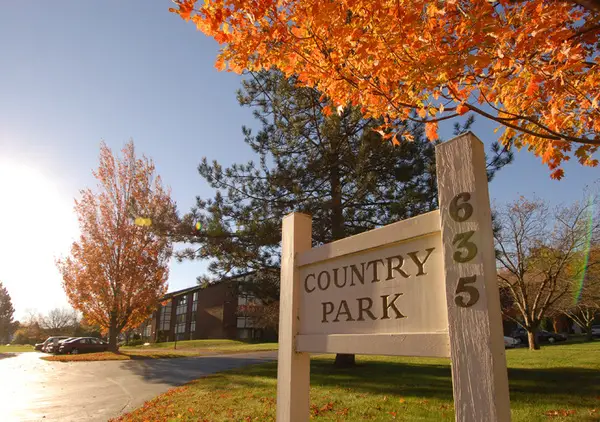 COUNTRY PARK APARTMENTS