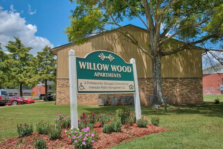 WILLOW WOOD APARTMENTS