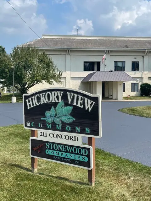 HICKORY VIEW COMMONS