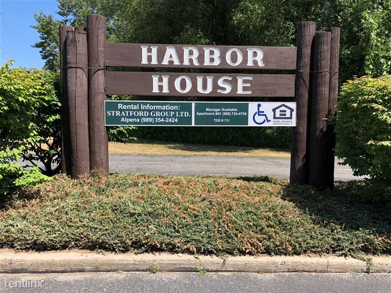 HARBOR HOUSE APARTMENTS