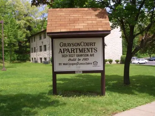GRAYSON COURT APARTMENTS