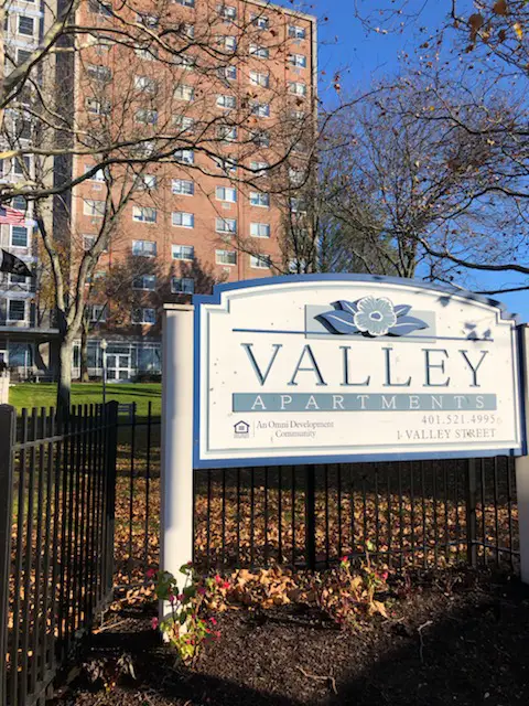 VALLEY APARTMENTS