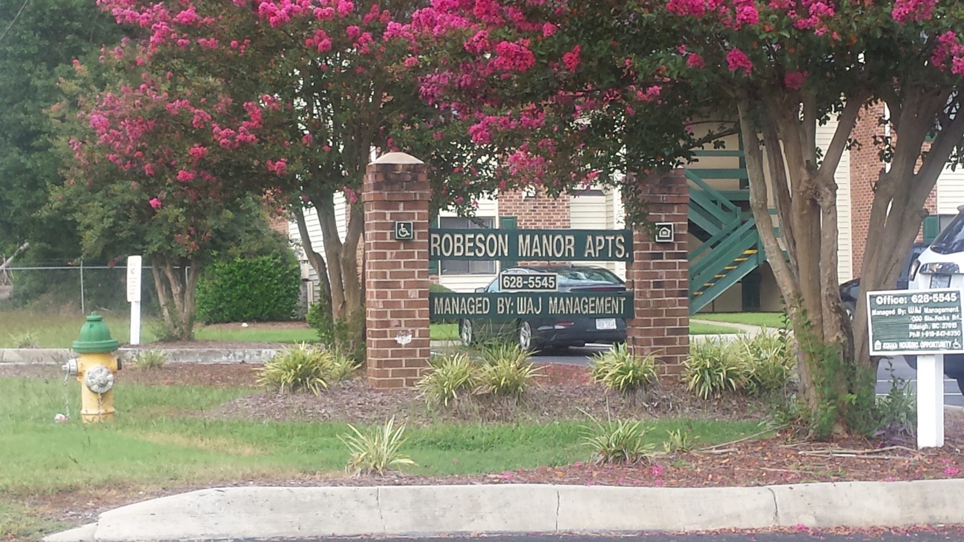 ROBESON MANOR APARTMENTS