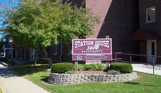 STATION HOUSE APARTMENTS