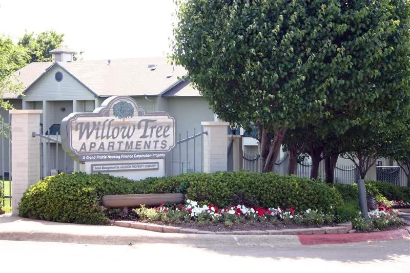 WILLOW TREE APARTMENTS