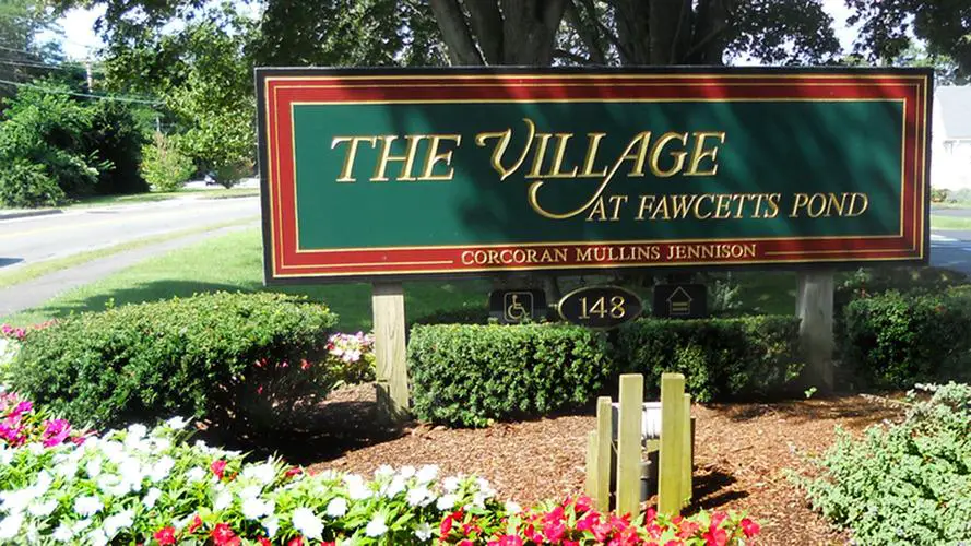 THE VILLAGE AT FAWCETTS POND