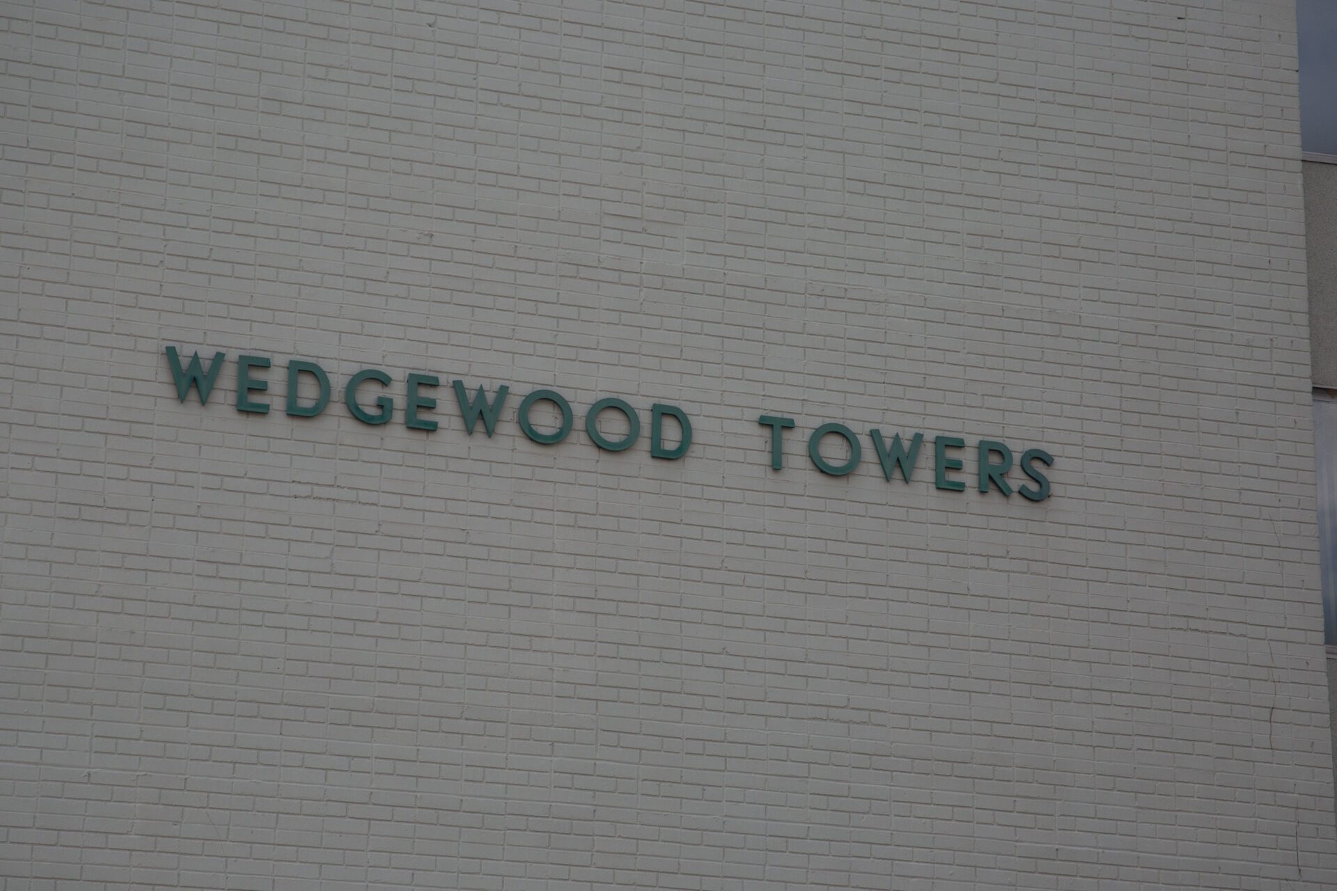 WEDGEWOOD TOWERS APARTMENTS