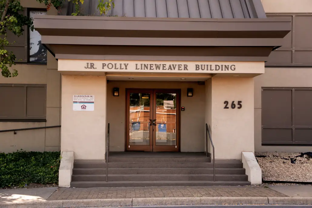 J.R. POLLY LINEWEAVER APARTMENTS