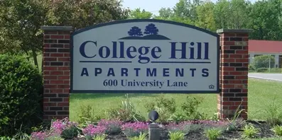 COLLEGE HILL APARTMENTS