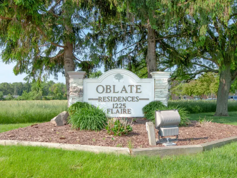 OBLATE RESIDENCES