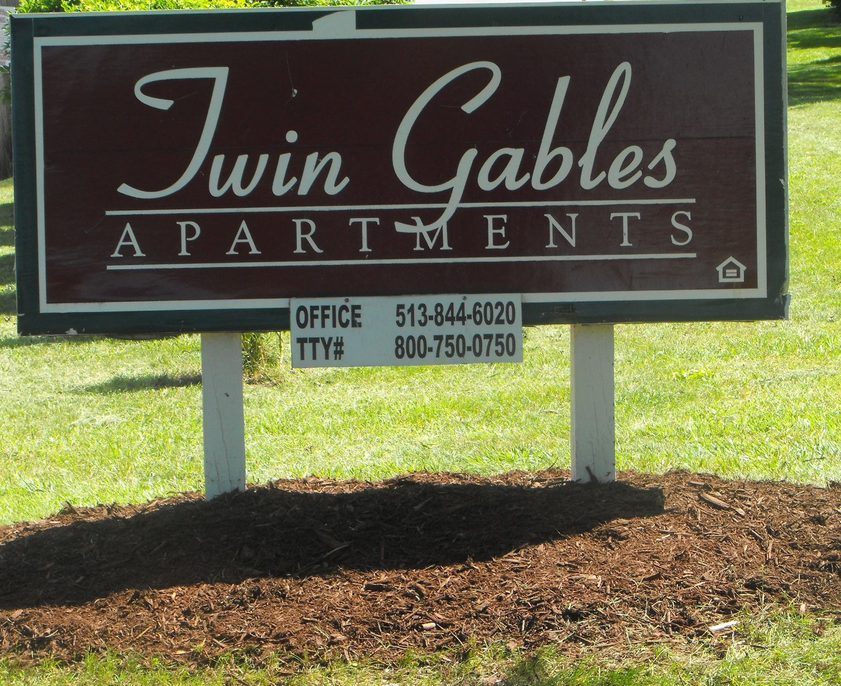 TWIN GABLES APARTMENTS