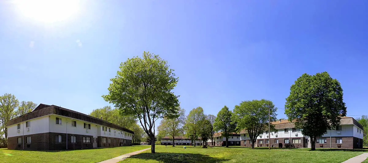 GREEN MEADOW APARTMENTS
