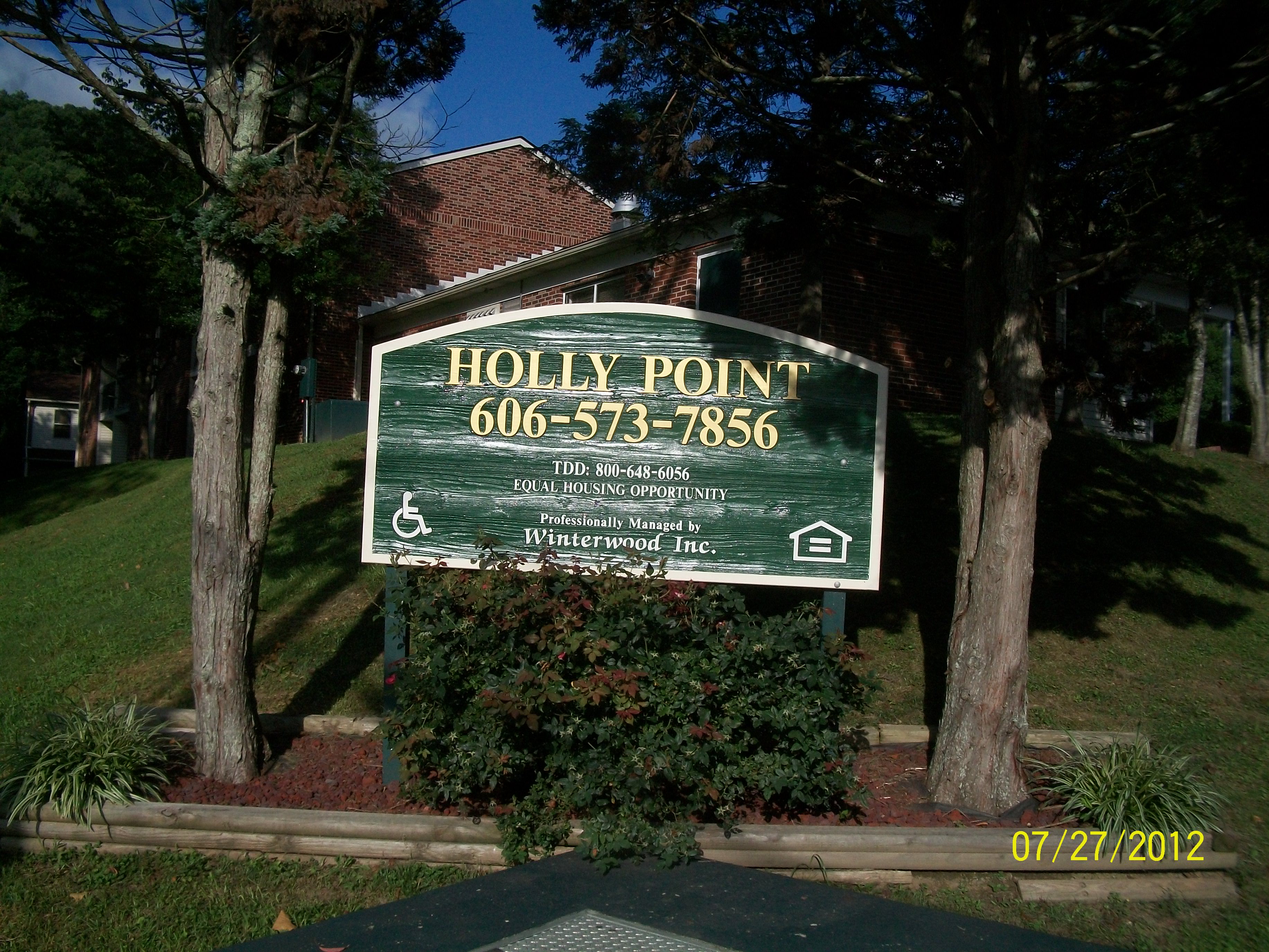 HOLLY POINT APARTMENTS