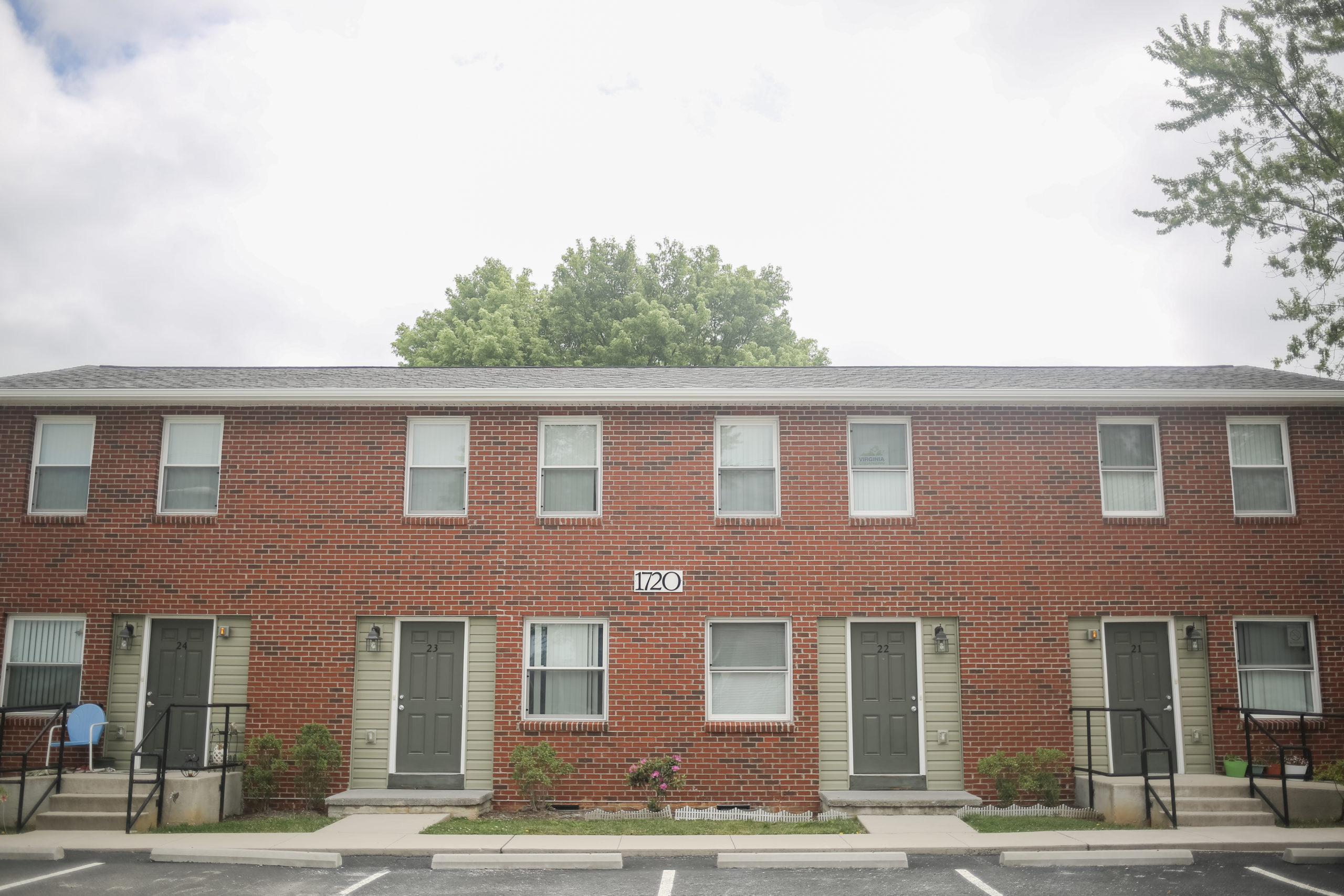 LINDEN GROVE TOWNHOME APARTMENTS
