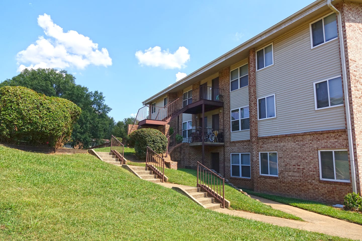 SPRING VALLEY APARTMENTS