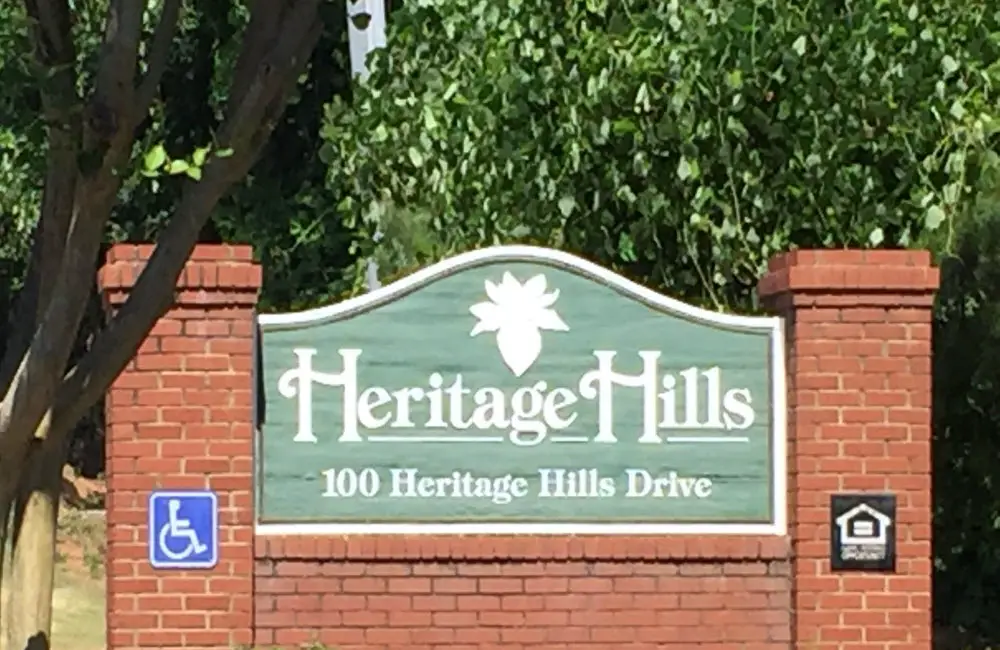 HERITAGE HILLS APARTMENTS