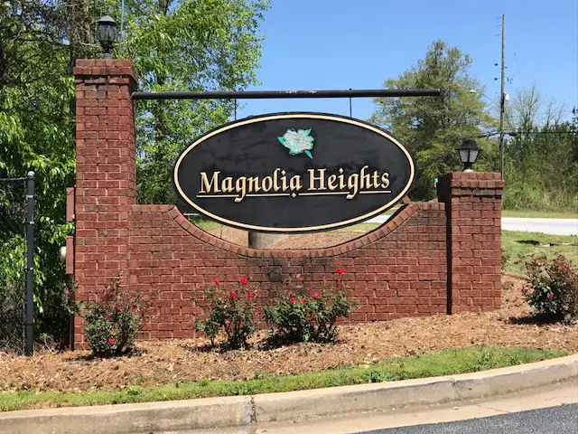 MAGNOLIA HEIGHTS APARTMENTS