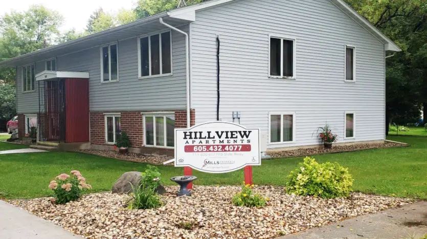 HILLVIEW APARTMENTS