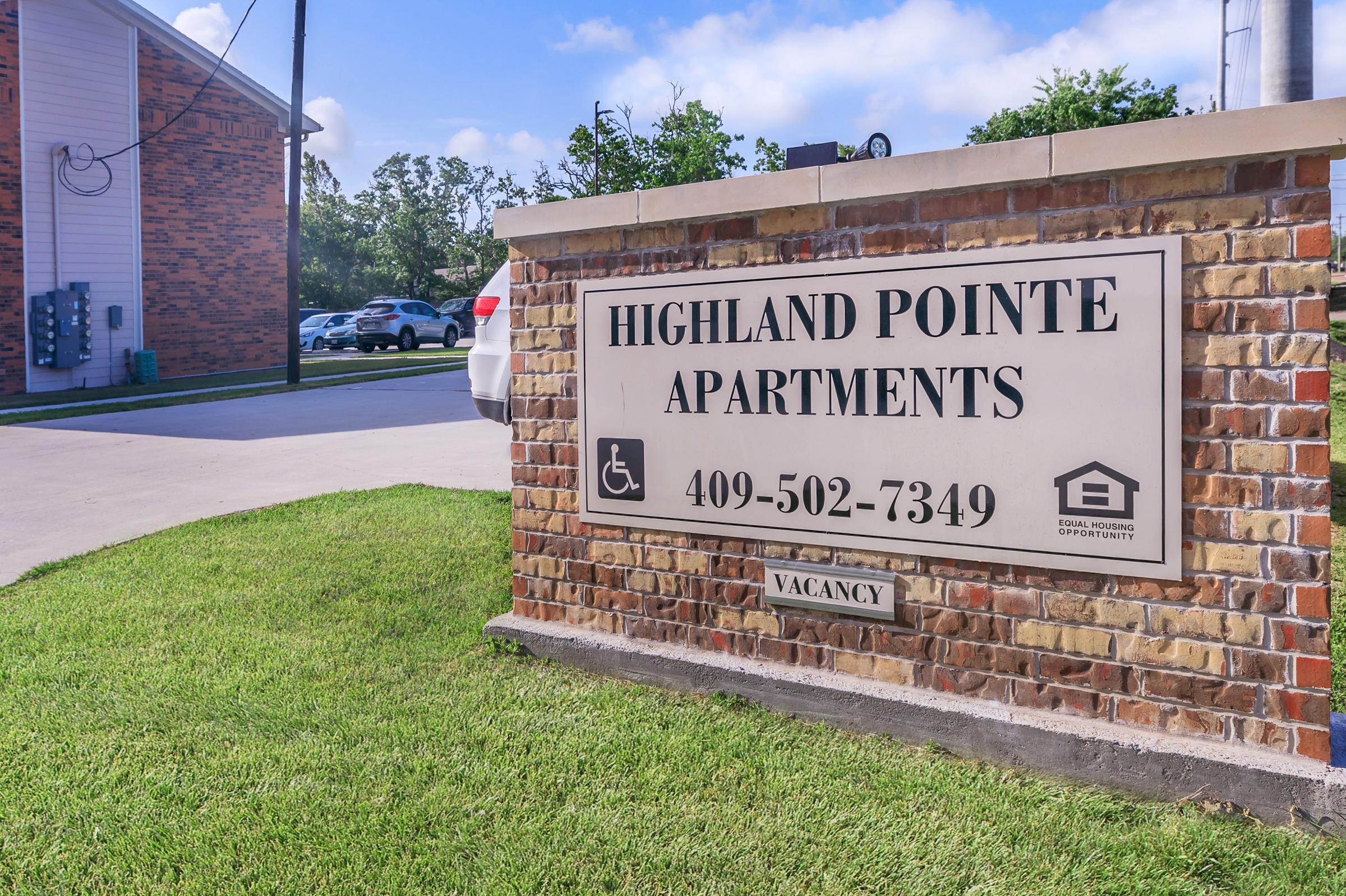 HIGHLAND POINTE APARTMENTS