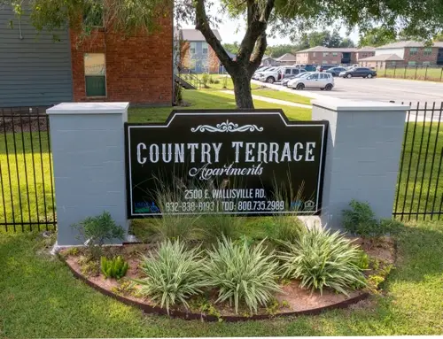 COUNTRY TERRACE APARTMENTS