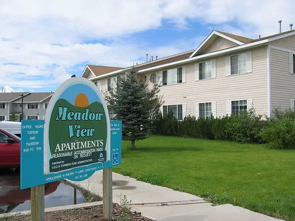 MEADOW VIEW APARTMENTS