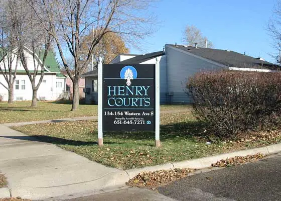 HENRY COURTS II TOWNHOMES