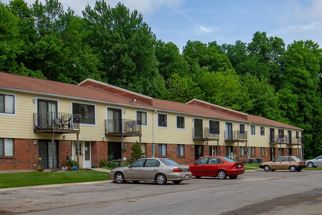 FOREST GLADE APARTMENTS