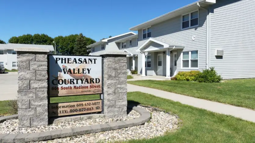 PHEASANT VALLEY COURTYARD TOWNHOMES