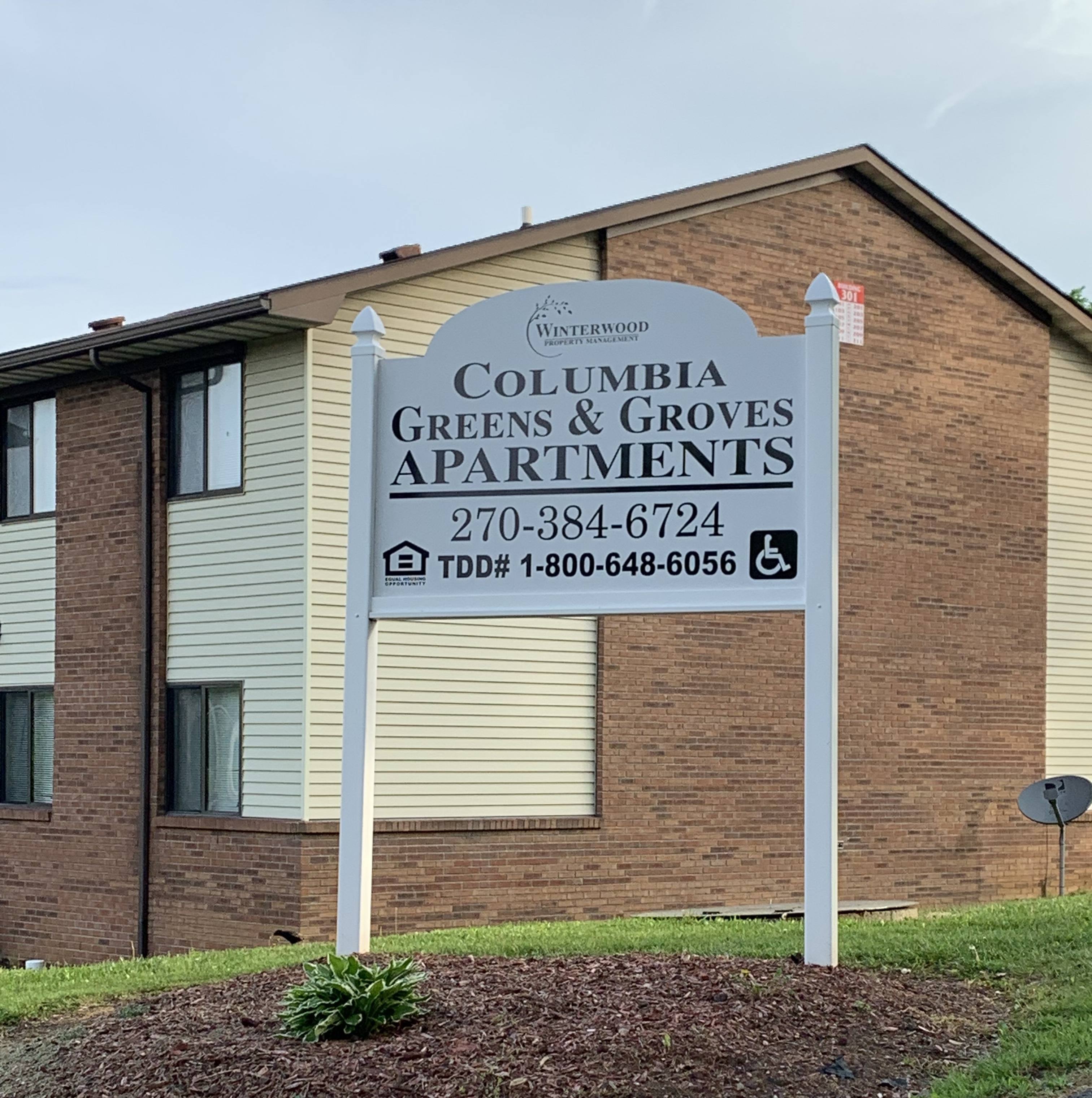 COLUMBIA GROVES APARTMENTS