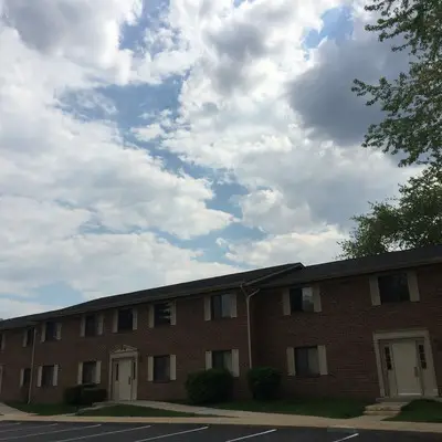 SPRING HILL APARTMENTS III