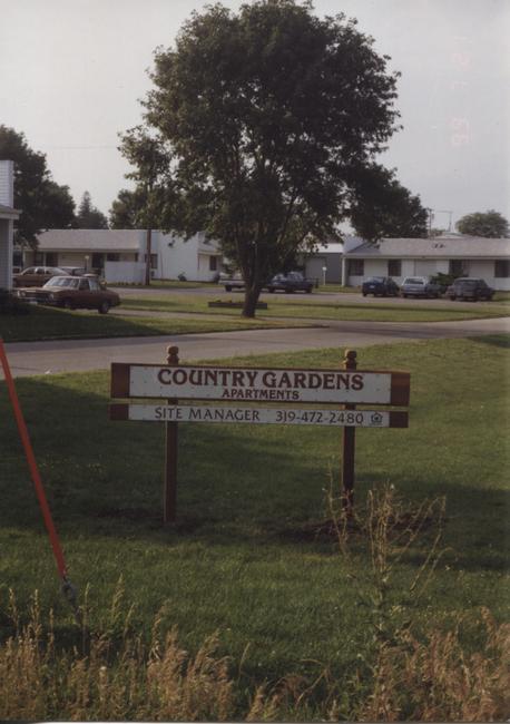 COUNTRY GARDENS APARTMENTS