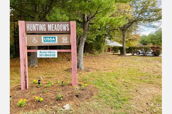 HUNTING MEADOWS APARTMENTS