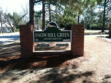 SNOW HILL GREEN APARTMENTS