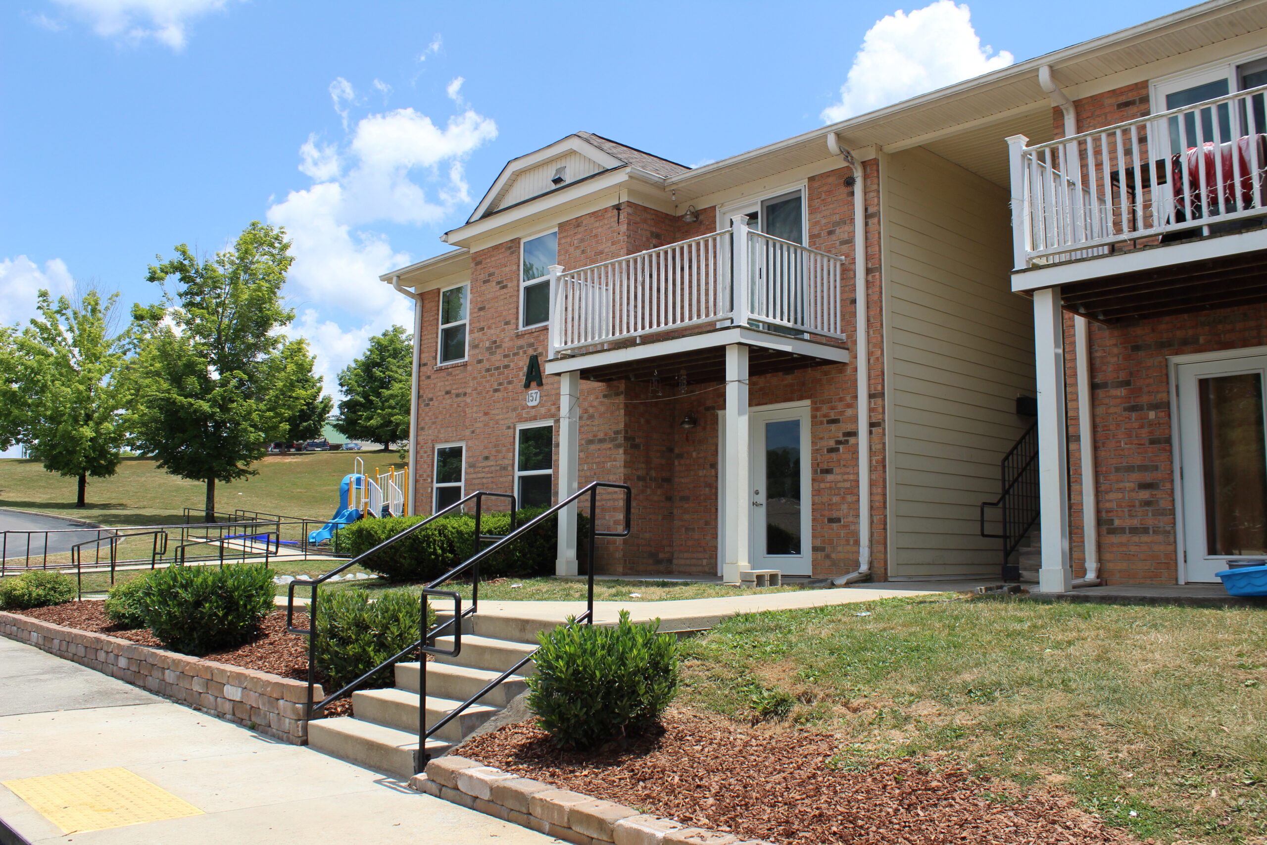 POWELL VALLEY VILLAGE APARTMENTS