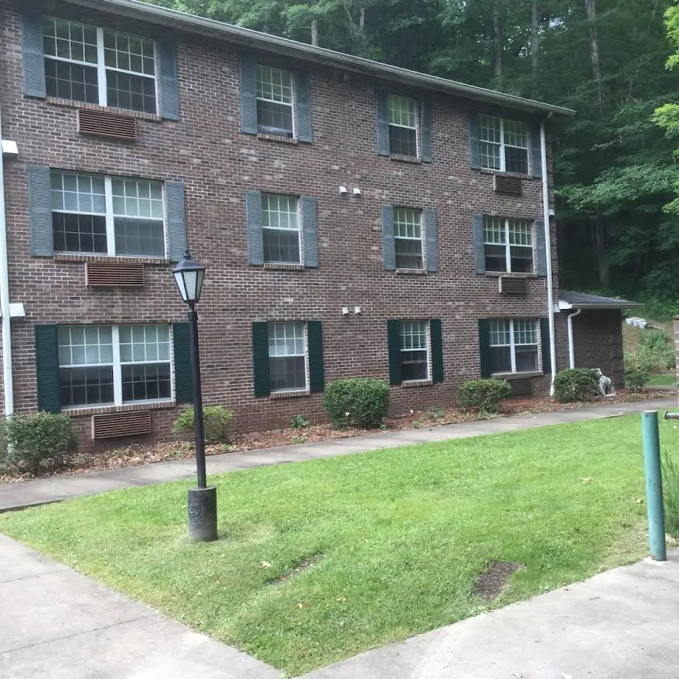 ANDERSON HEIGHTS APARTMENTS