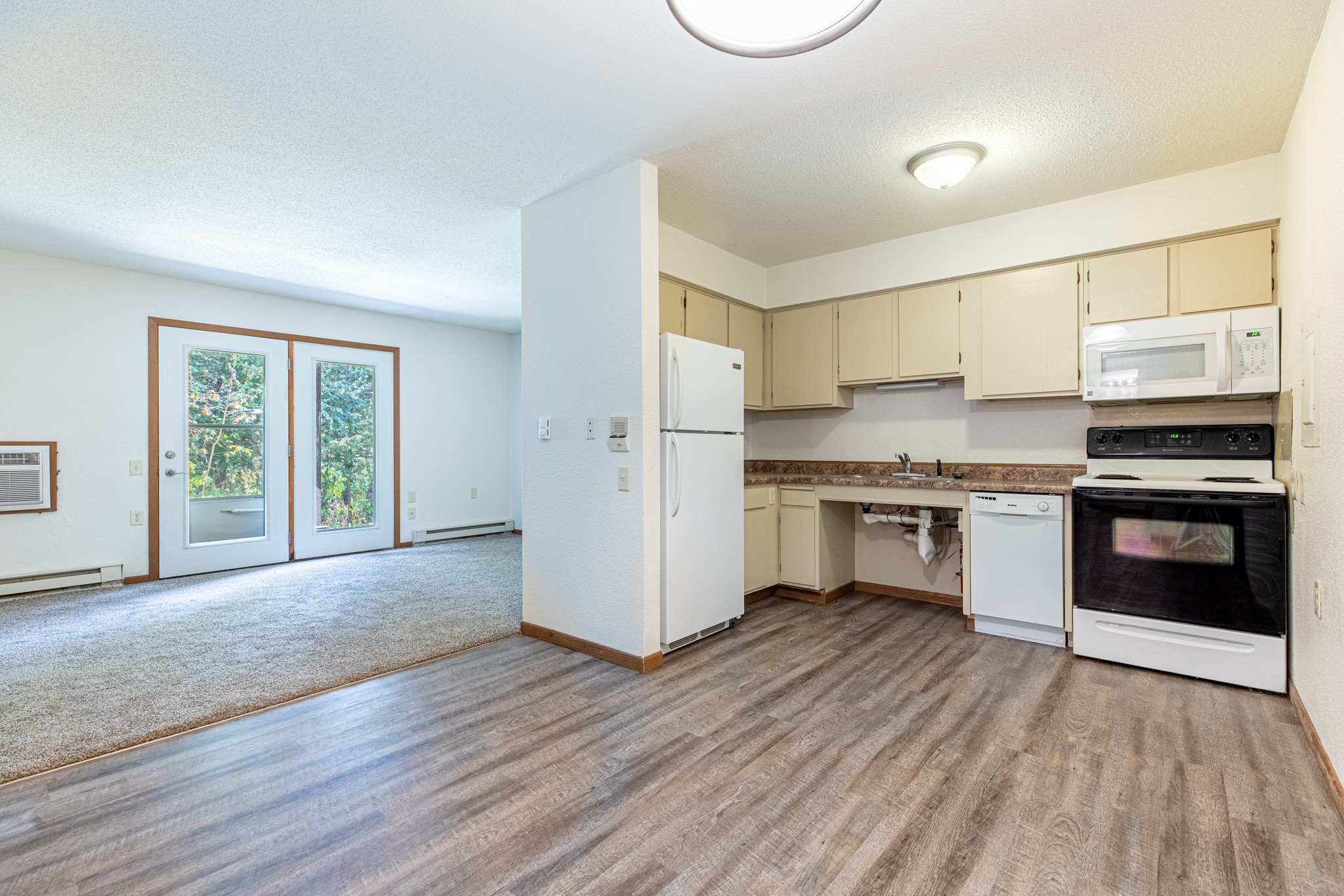 CLEARWATER RIVER APARTMENTS