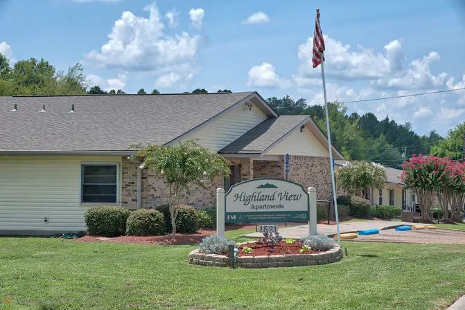 HIGHLAND VIEW APARTMENTS