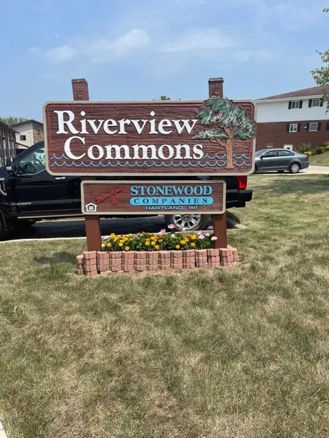 RIVERVIEW COMMONS