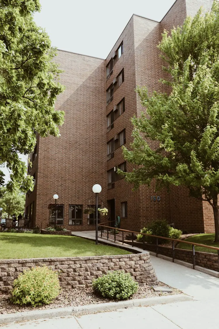 HENRY HILL APARTMENTS